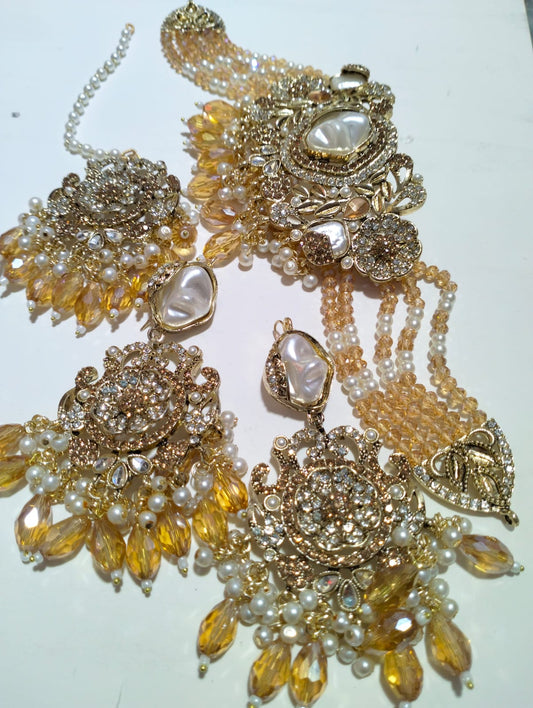 Bindiya & Earrings Set