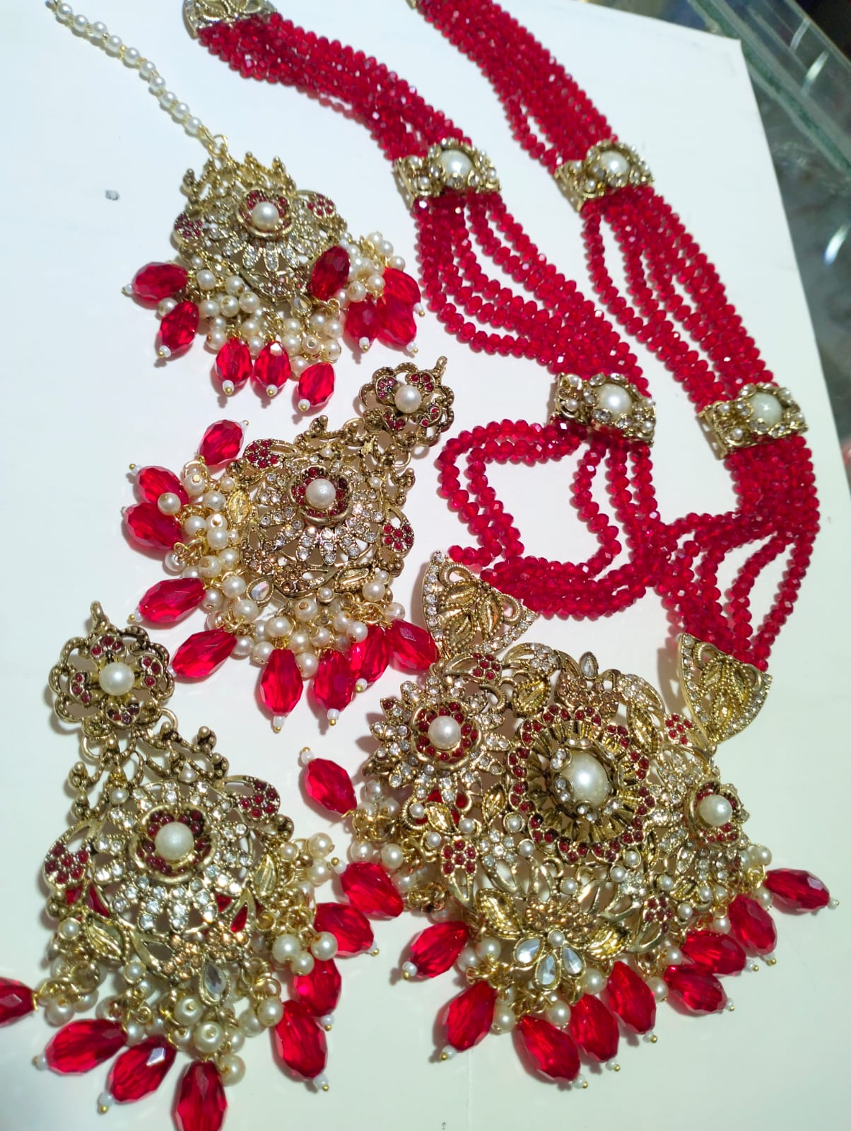 Bindiya & Earrings Set
