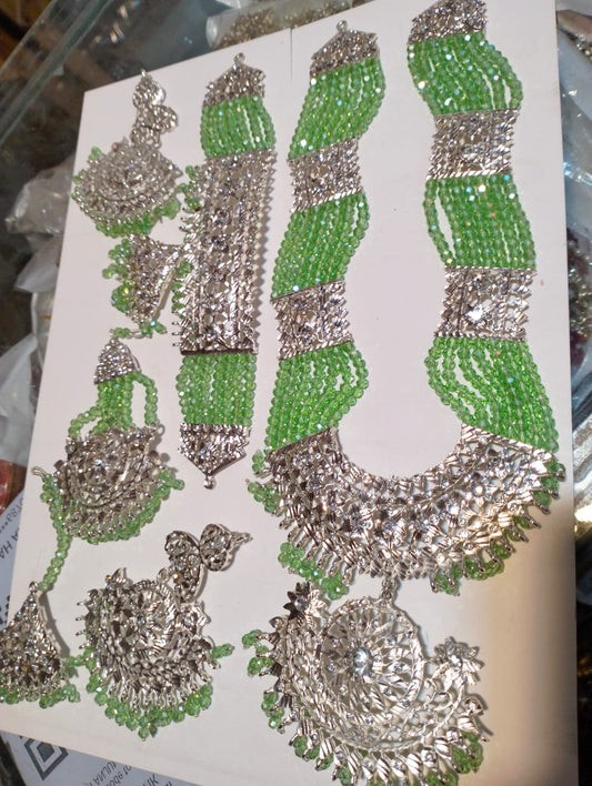 Traditional Jewelry Set