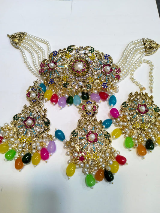 Bindiya & Earrings Set