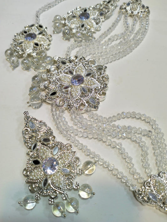 Bindiya & Earrings Set