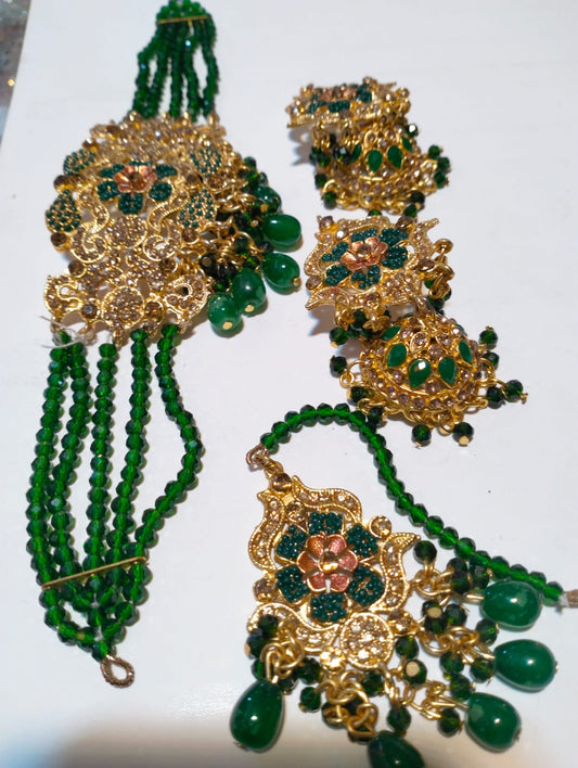 Traditional Choker Set